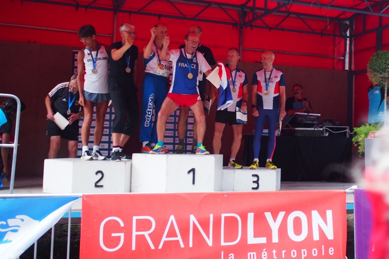 WMAC Lyon 2015, 14 août, 20km M55+60, podium par équipes M60