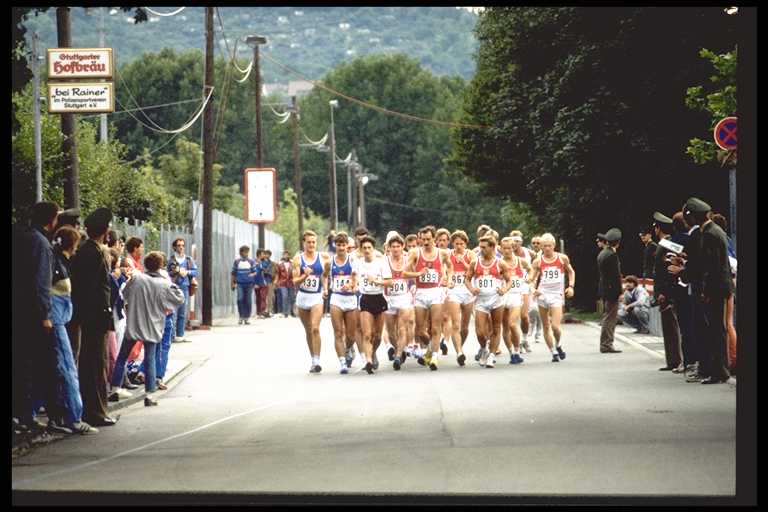 Stuttgart 1986 Championnats d’Europe 20km, Sortie du stade, #1487 - l:768, h:512, 51371, JPEG